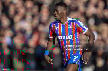 Sarr came off injured in the first half against Manchester United.Photo by Sebastian Frej/Getty Images)