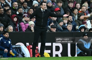 Unai Emery at Villa Park. (Photo by JUSTIN TALLIS / AFP via Getty Images)