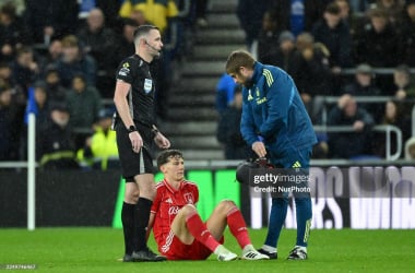 Ryan Yates down injured during Nottingham Forest&#x27;s game against Everton (Photo by Jon Hobley/MI News/NurPhoto via Getty Images)