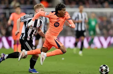 Uno scatto della partita tra Newcastle e Barcellona