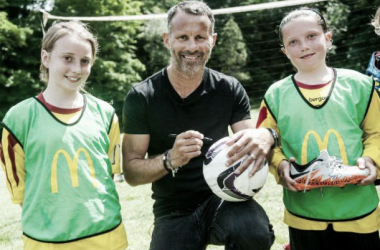 Giggs visits Underhill Park