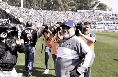 Maradona: "Hay que seguir trabajando y metiéndole"