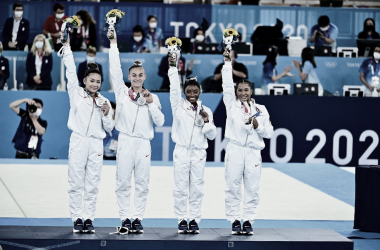 Com falha de Biles no salto, EUA perdem ouro para russas na ginástica artística por equipes