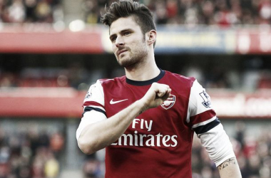 Should Arsenal replace Giroud or find a striker to play alongside him?