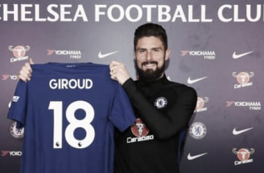 Giroud cambia de barrio en Londres