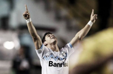 "É bom começar assim", diz Giuliano após marcar seu primeiro gol pelo Grêmio