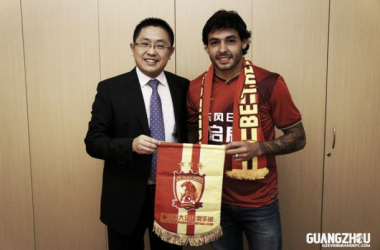 Ricardo Goulart é anunciado como novo reforço do Guangzhou Evergrande