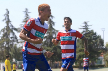 Victoria de un invicto Granada B que le aúpa al liderato