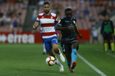 Tablas en un intenso estreno del Granada CF en Los Cármenes