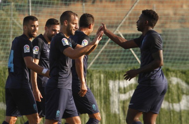 El Granada CF supera al Valladolid en un intenso amistoso