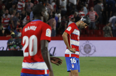 Un detalle lastra el estreno liguero del Granada CF en casa