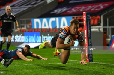 Castleford Tigers 38 - 24 Hull Kingston Rovers: Eden Hat-trick Inspires Cas Win