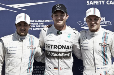 Rosberg na pole e Hamilton no centro médico