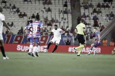  Lutando contra o rebaixamento, Grêmio recebe Fortaleza, que sonha com a liderança