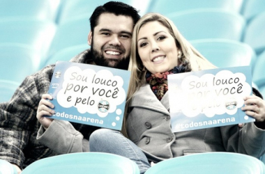 Arena do Grêmio faz promoção de ingressos para partida no dia dos namorados
