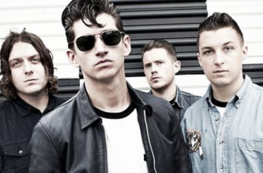 Arctic Monkeys presenta &#039;Snap out of it&#039;