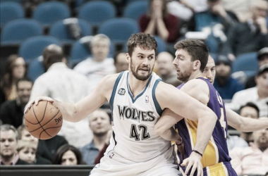 Kevin Love Dominates Again, T-Wolves Win Over Lakers; Nash Returns For LA