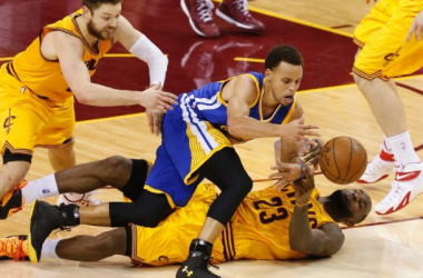 Score Golden State Warriors - Cleveland Cavaliers of 2015 NBA Finals in Game 4 (103-82)