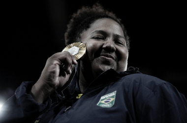 Judoca Beatriz Souza conquista o primeiro ouro brasileiro em Paris