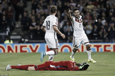 Scotland 2-3 Germany: World Champions edge five goal thriller to remain top of the group