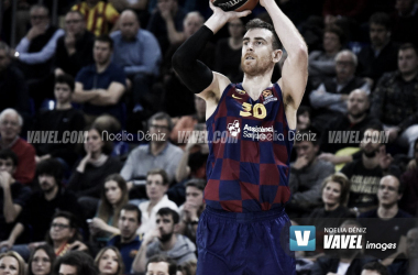 Claver y Tomic intercambian impresiones sobre el partido de Copa ante el Valencia