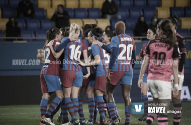 El Barça femenino celebrando un gol.