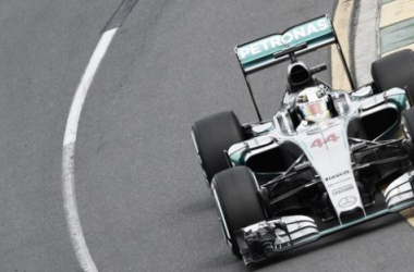Hamilton not happy with Mercedes performance