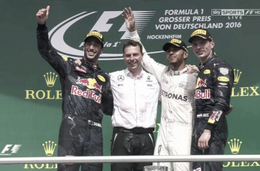 Hamilton stravince anche in Germania davanti alle Red Bull, gara anonima delle Ferrari