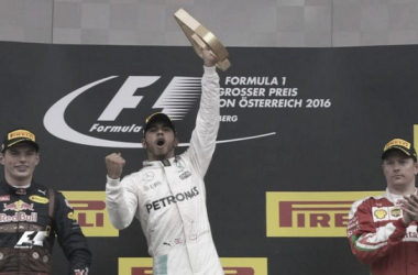 GP Austria: Hamilton-Rosberg contatto all'ultimo giro, ma il trionfo è per l'inglese