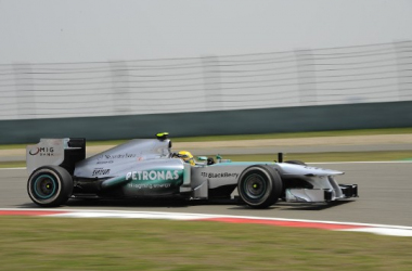 Hamilton consigue su primera Pole con Mercedes, así lo vivimos