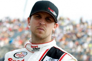 Despite Tearing ACL, Denny Hamlin Will Race On In Chase