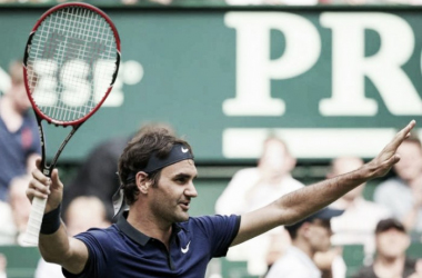 ATP Halle: Roger Federer beats Jan-Lennard Struff in straight sets