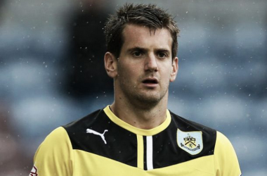 Tom Heaton, claret hasta 2017