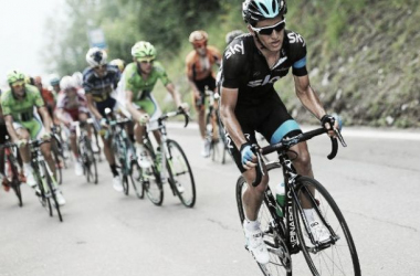 Sergio Luis Henao se vistió de líder en la Vuelta al País Vasco