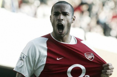 Nas camadas jovens: Thierry Henry está de volta ao Arsenal