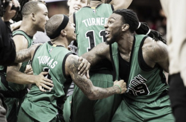 Los Celtics arrasan, los Hornets decepcionan