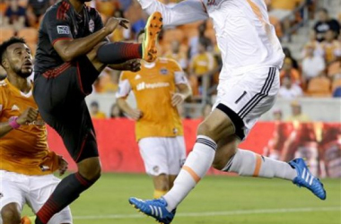 Toronto FC Fight Off Dynamo Attack to Earn a Result
