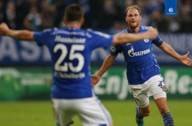Schalke 4-3 Sporting: Penalty heartbreak for Sporting as Germans edge seven-goal thriller