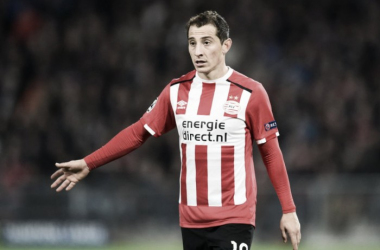 Phillip Cocu: “Guardado está en forma y puede jugar contra Ajax el domingo”