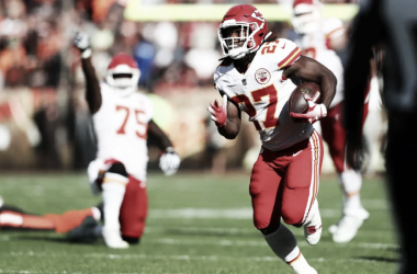 Los Chiefs extienden su racha ganadora contra los Browns