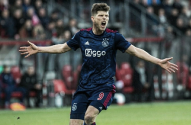 Huntelaar mantiene al Ajax con opciones de pelear por la Eredivisie