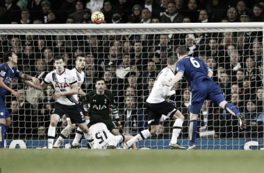 Tottenham Hotspur 0-1 Leicester City: Huth&#039;s header helps Foxes go joint top