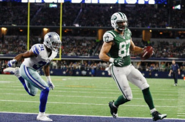 New York Jets Slip Past Dallas Cowboys, Remain In Playoff Hunt