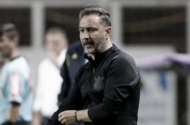 Reflexo do vice da Copa do Brasil: Vitor Pereira diz que "ainda vê muita tristeza" mesmo após triunfo no clássico