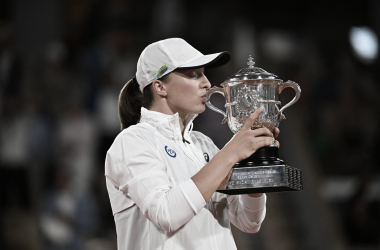 Após segundo título de Roland Garros, Swiatek reflete sobre mudanças desde primeira conquista 