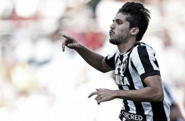 Botafogo renova contrato de Igor Rabello