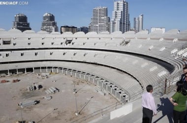 El Valencia y la empresa Deloitte se alían para acabar el nuevo estadio