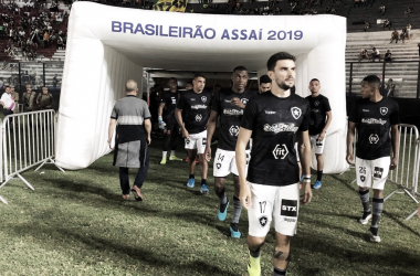 Botafogo pega CSA e busca vitória para espantar de vez o fantasma do rebaixamento 