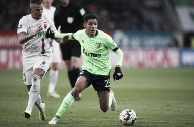 Schalke 04 sai atrás do placar, busca recuperação, mas apenas empata com Augsburg