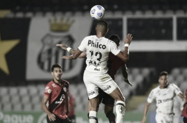 Atlético-GO e Santos se enfrentam em busca de se recuperar no Campeonato Brasileiro